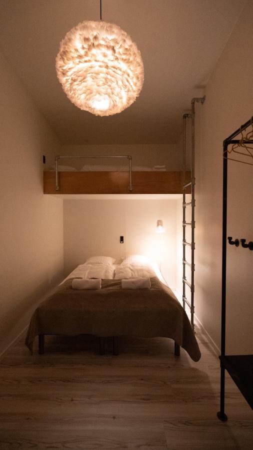 Broncks Apartment 1 - Modern 2-Bedroom In The Heart Of Torshavn Ngoại thất bức ảnh